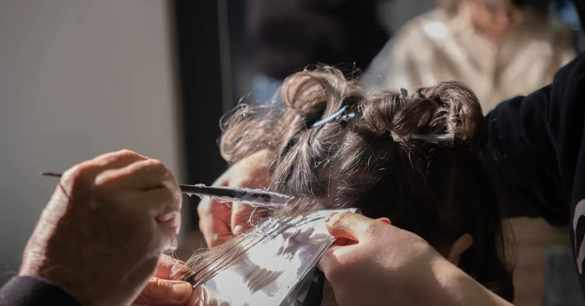 découvrez nos salons de coloration capillaire experts pour des transformations de couleur personnalisées et tendances. obtenez le look parfait avec nos coloristes professionnels.
